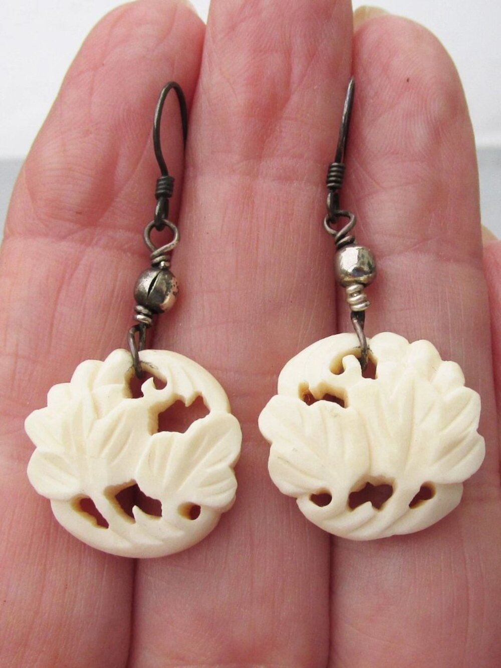 Carved Celluloid LEAF & Black Sterling Silver Vintage Dangle Pierced Earrings